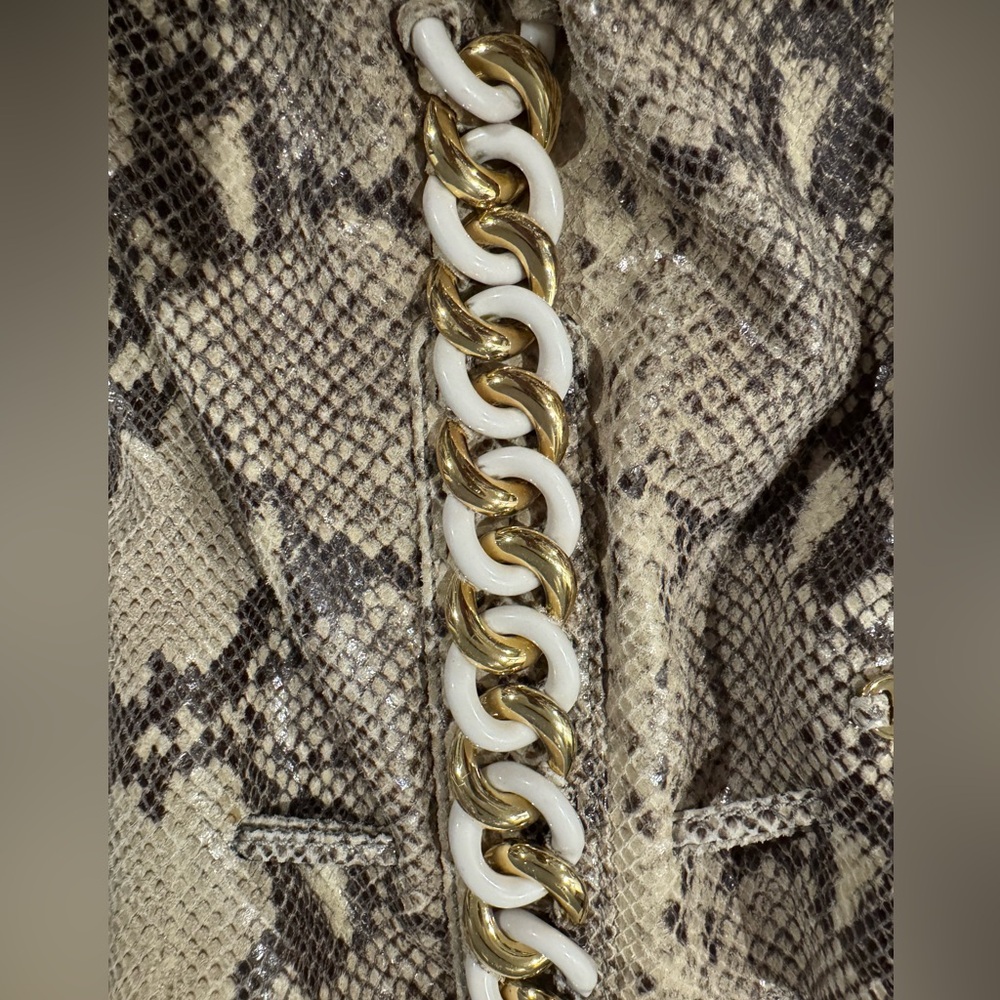 Michael Kors’s tote - Picture 6 of 12